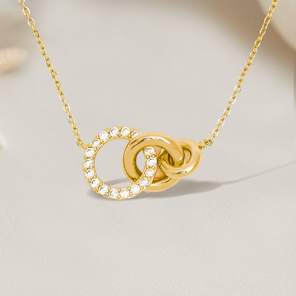 Luméclat Eternal Knot: Three Interlocking Circles Necklace