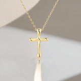 Luméclat Cross Pendant Necklace